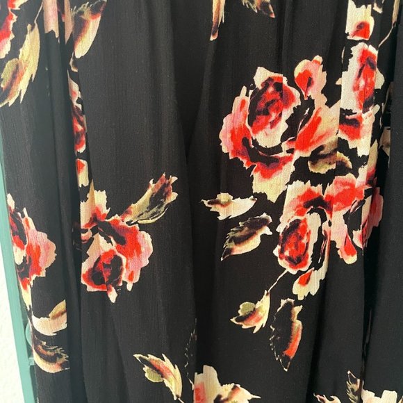 NWT Kendall and Kylie Floral Dress - Picture 5 of 5